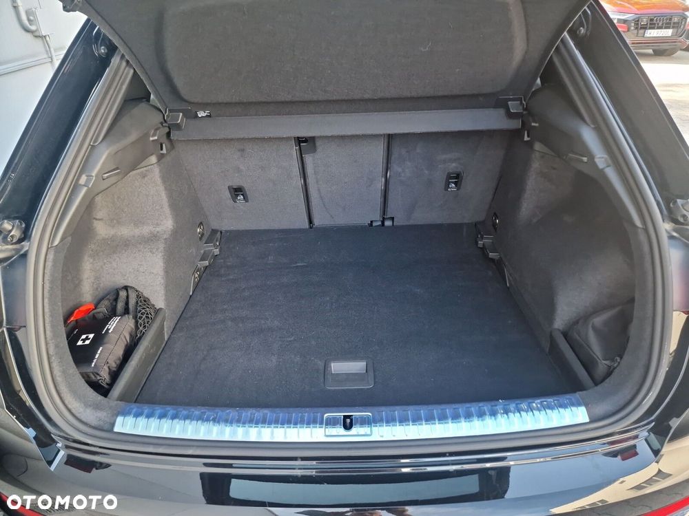Audi Q3 - 18