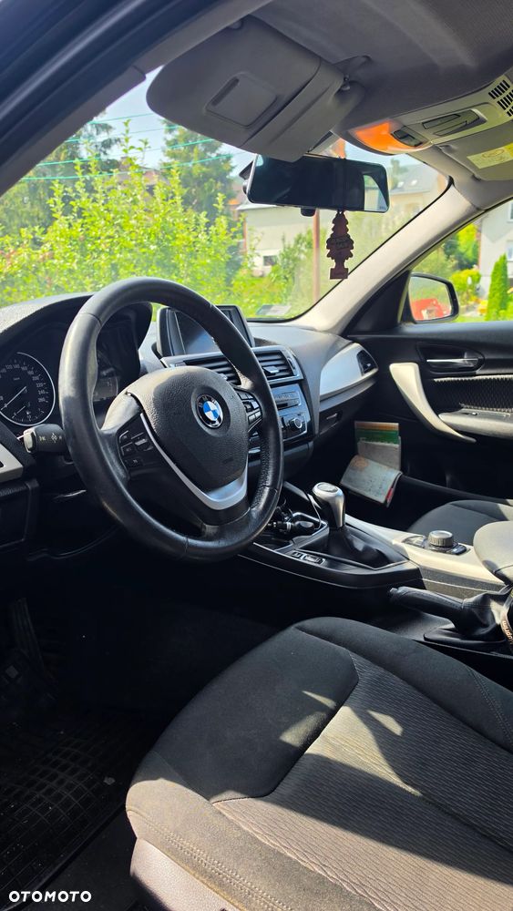 BMW Seria 1 116i - 10