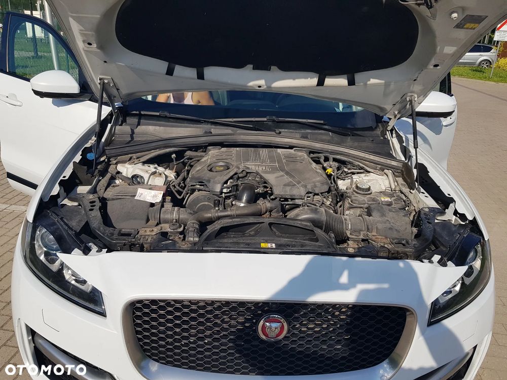 Jaguar F-Pace 3.0 TDV6 AWD R-Sport - 37