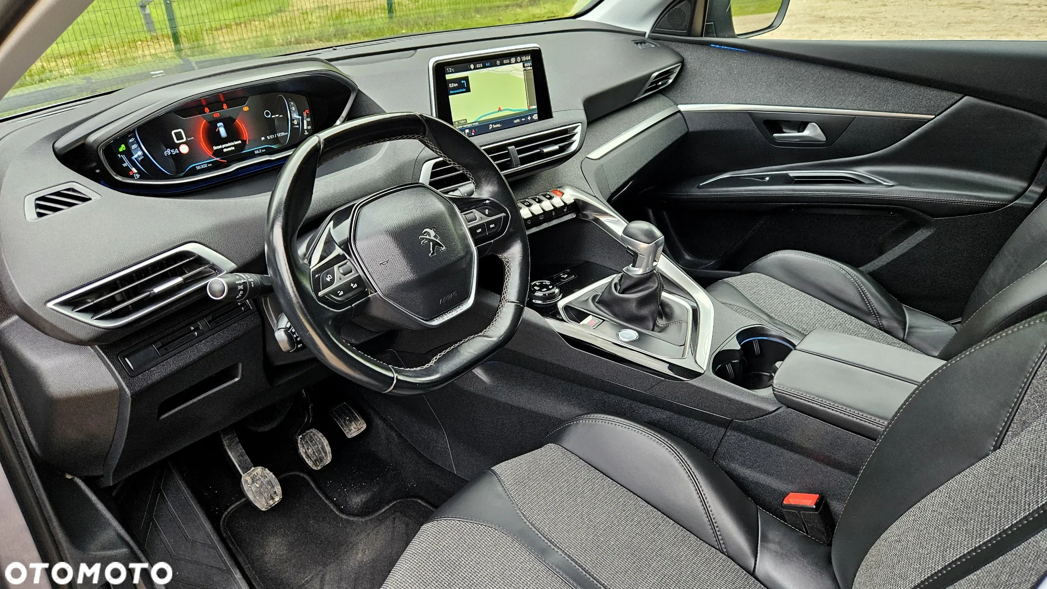 Peugeot 3008 1.2 PureTech GT S&S - 27