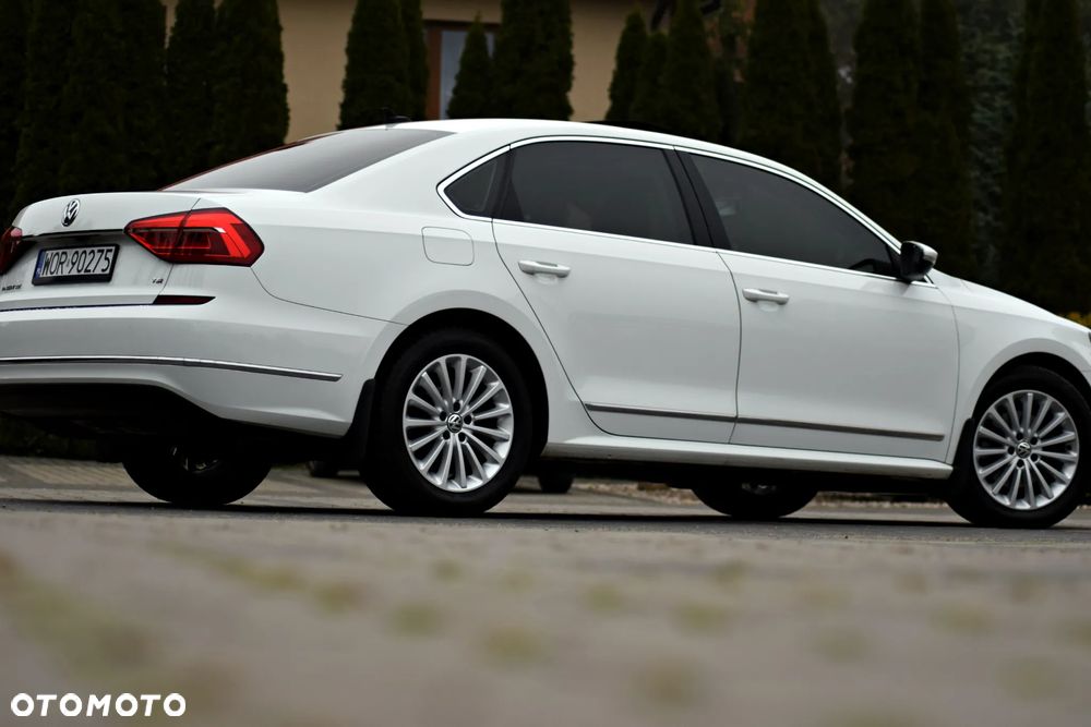 Volkswagen Passat - 5