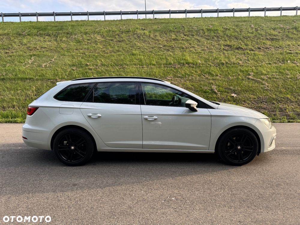 Seat Leon 2.0 TDI FR Black S&S - 6