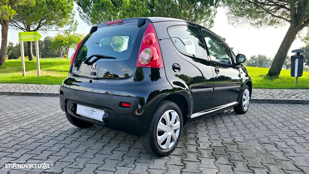 Peugeot 107 1.0 Urban - 12