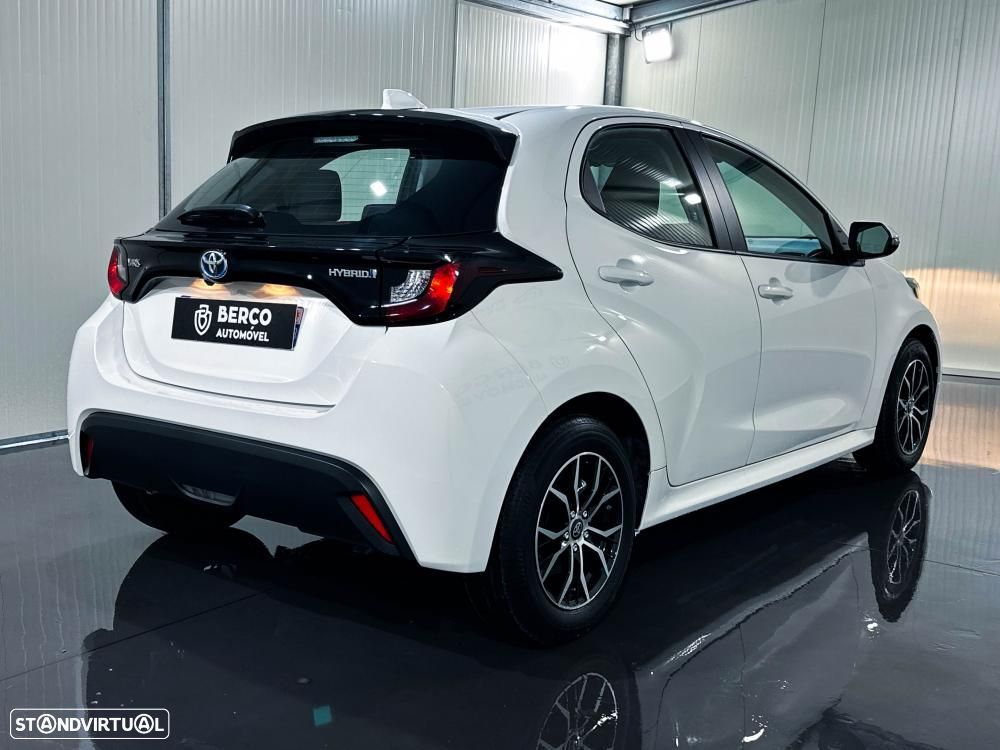 Toyota Yaris 2023 photo 4