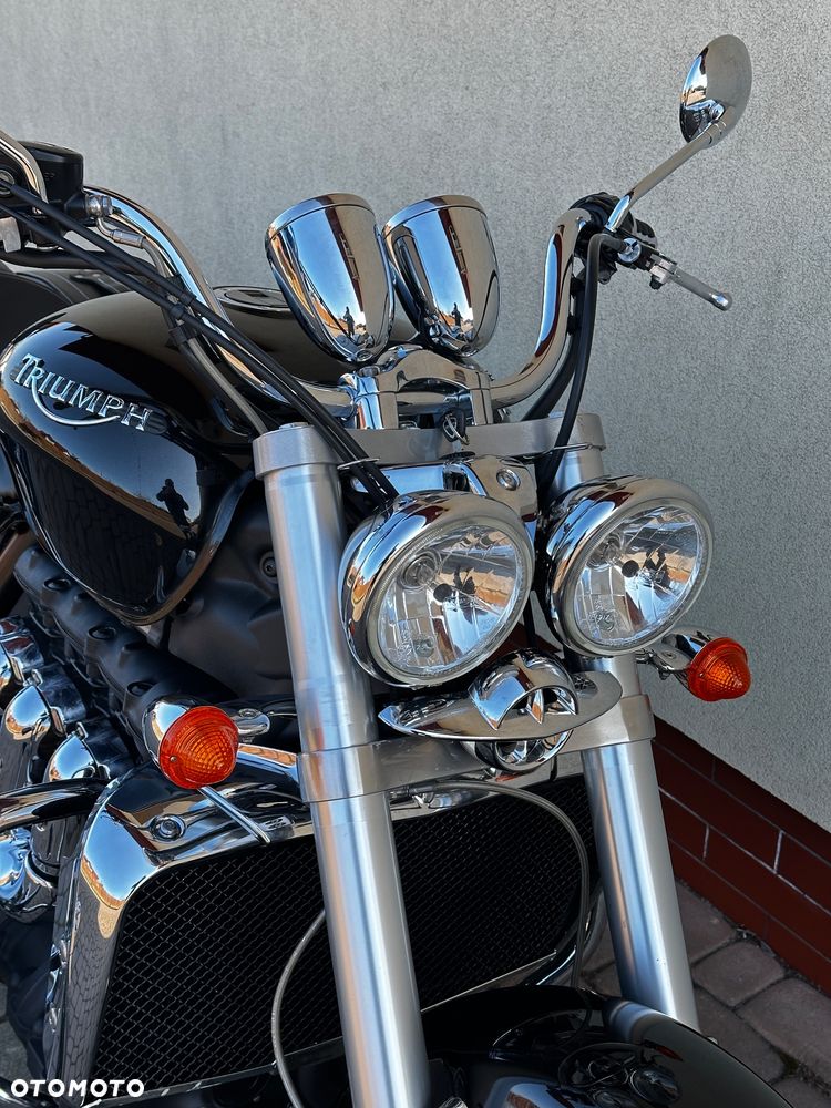 Triumph Rocket - 7