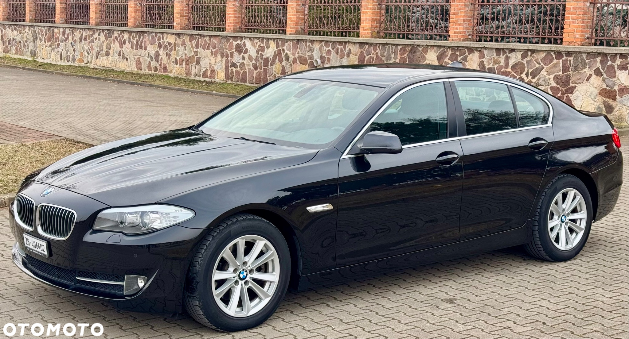 BMW Seria 5 523i - 4