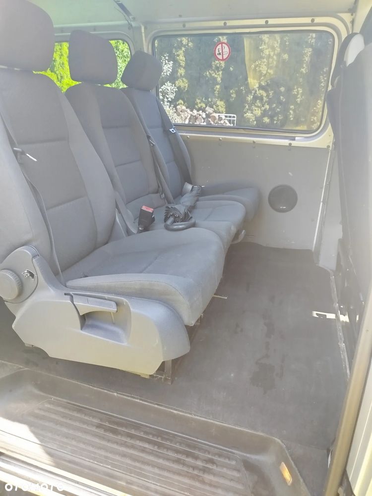 Volkswagen Transporter T5 - 5