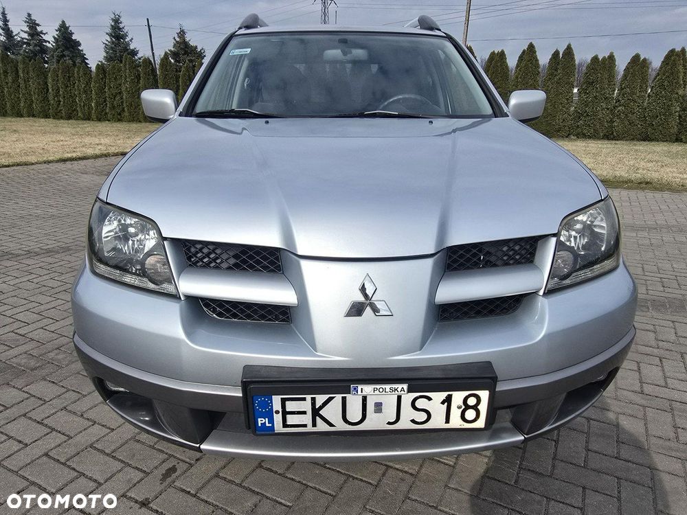 Mitsubishi Outlander - 5