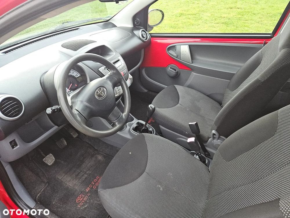 Toyota Aygo City - 13