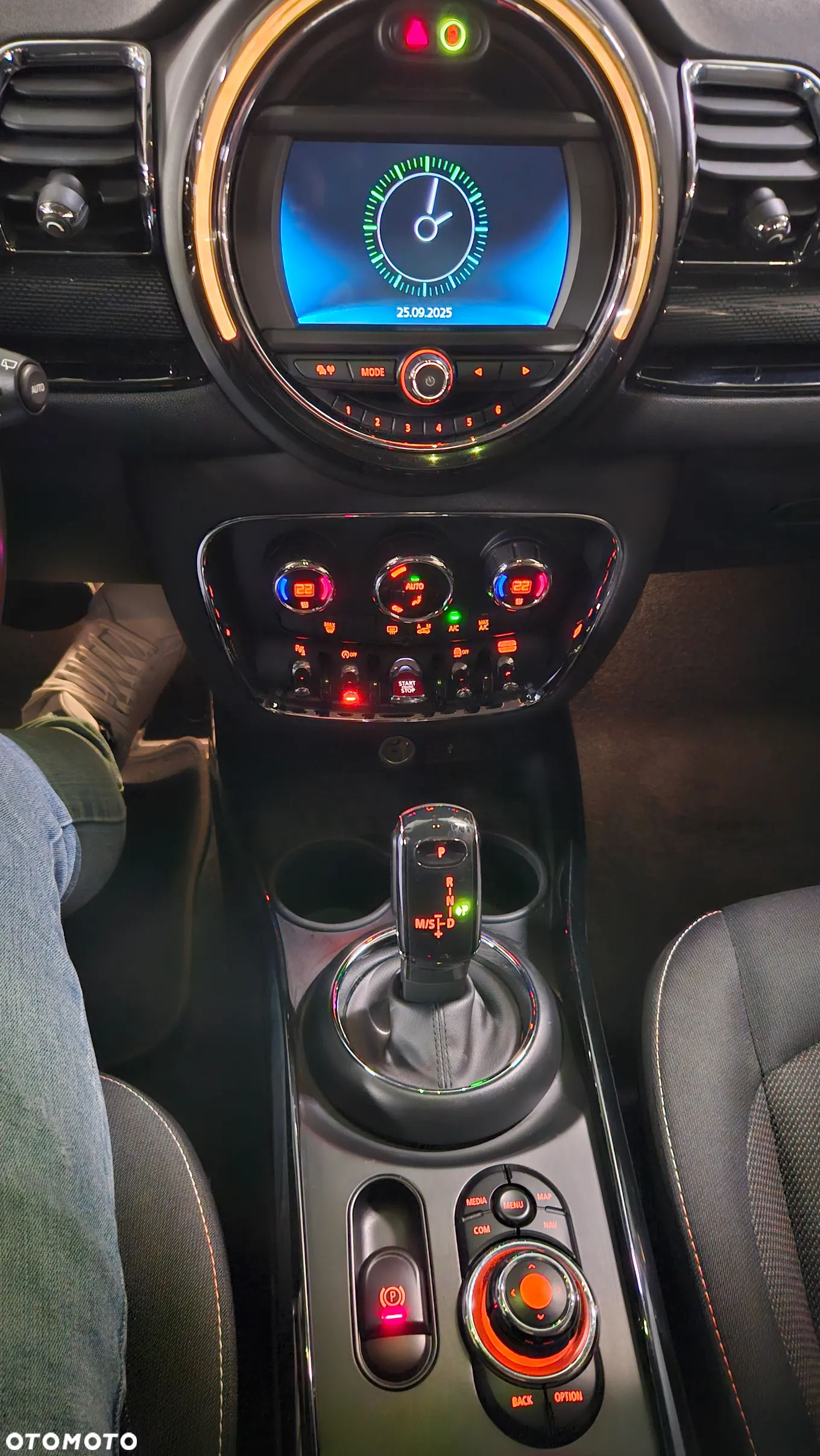MINI Clubman One D - 17