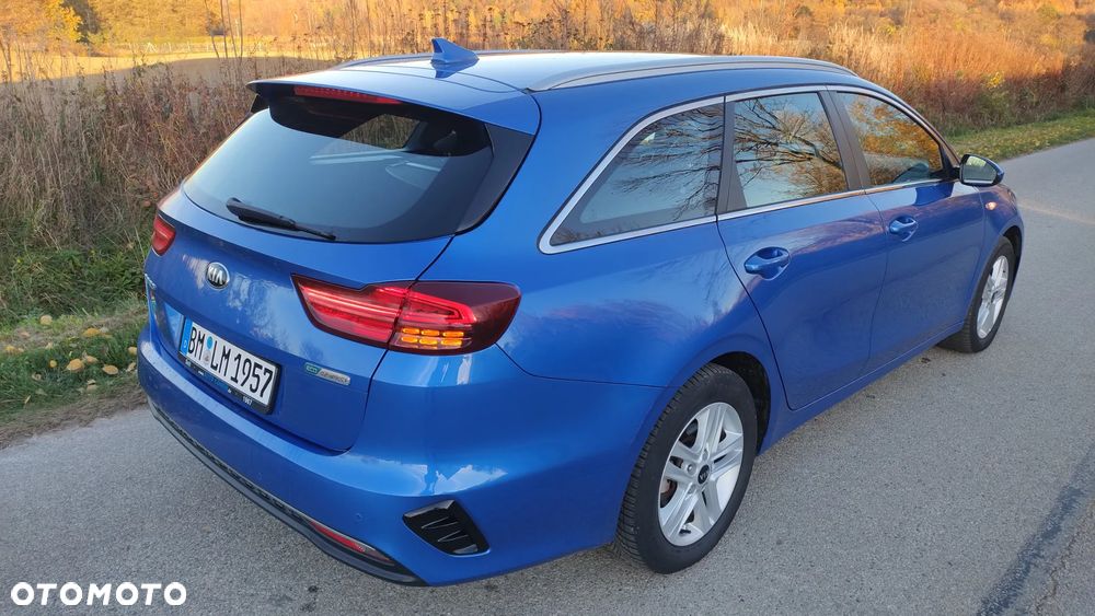 Kia Ceed SW 1.6 CRDi DCT Platinum Edition - 6