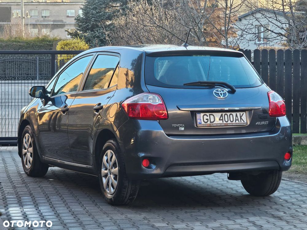 Toyota Auris 1.33 VVT-i Terra - 7