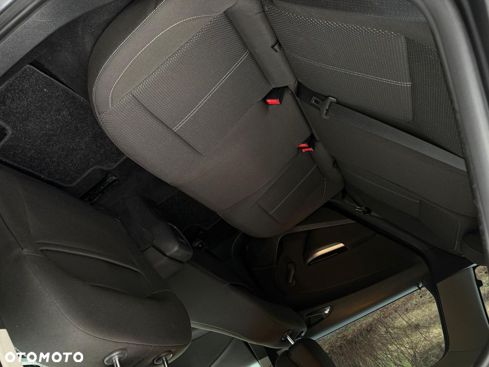 Opel Astra 1.4 Turbo Style - 11