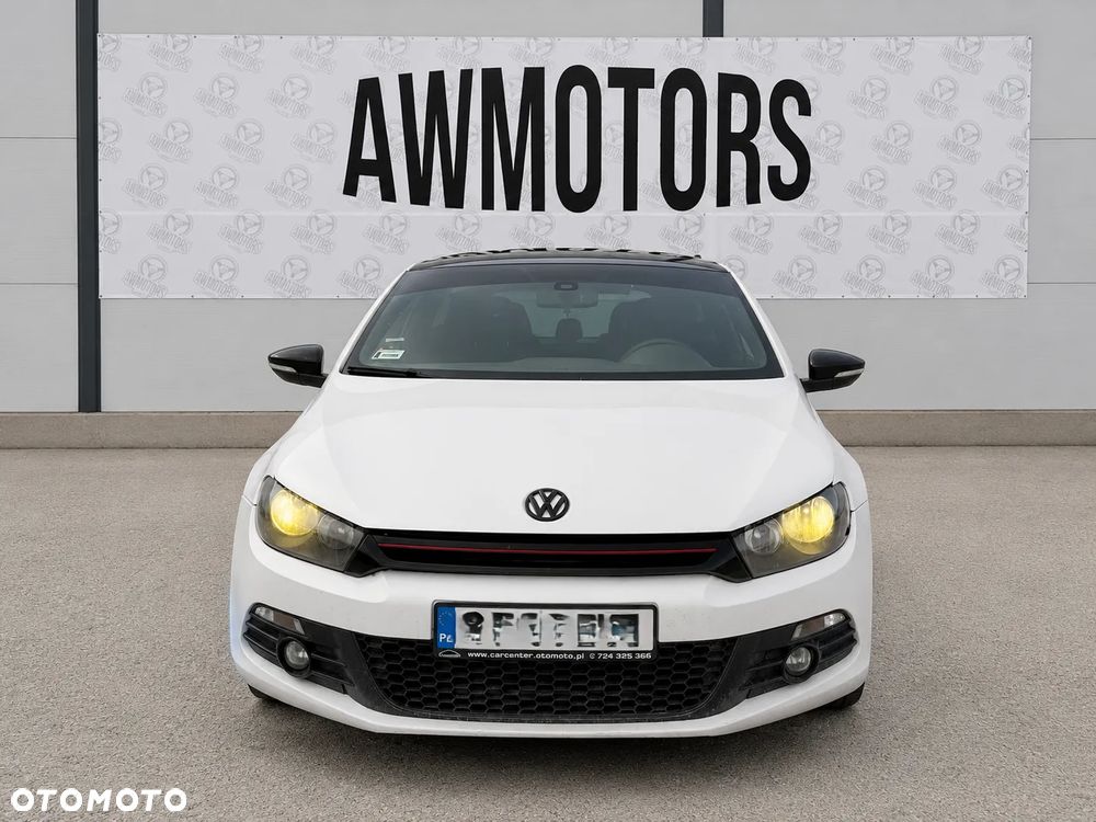 VOLKSWAGEN SCIROCCO 2009 *SAMOCHÓD NA CZĘŚCI* 5850  MASKA, LAMPA, DRZWI, LUSTERKO, ZDERZAK, GRILL, BŁOTNIK, KLAPA, BELKA, DESKA, FOTELE, KANAPA, ĆWIARTKA KIEROWNICA, TARCZE, ZACISKI, ZAWIESZENIE, KOMPLETNY PRZÓD, KOMPLETNY TYŁ, LICZNIK, ZEGARY, PRAWE LEWE PRZÓD TYŁ - 4