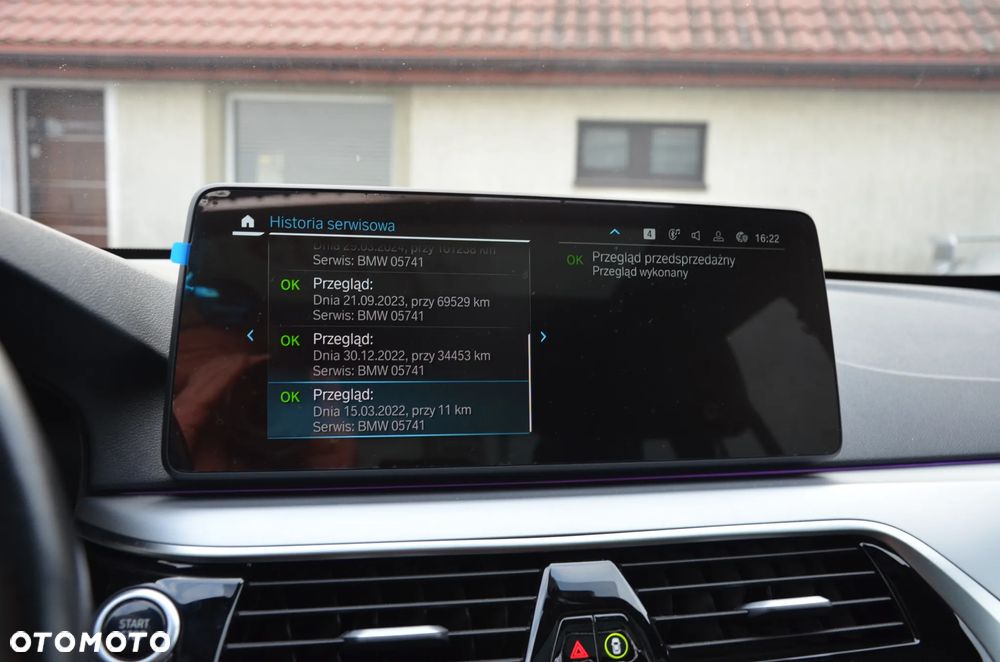 BMW Seria 5 520e Luxury Line - 29