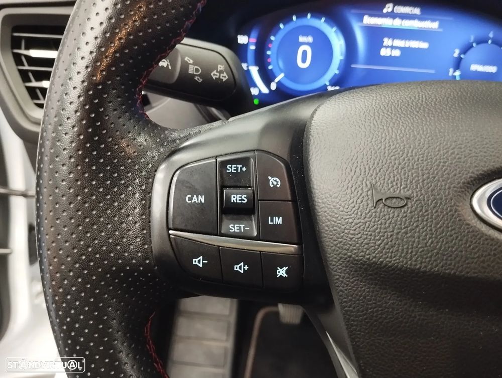 Ford Focus SW 1.0 EcoBoost ST-Line - 18