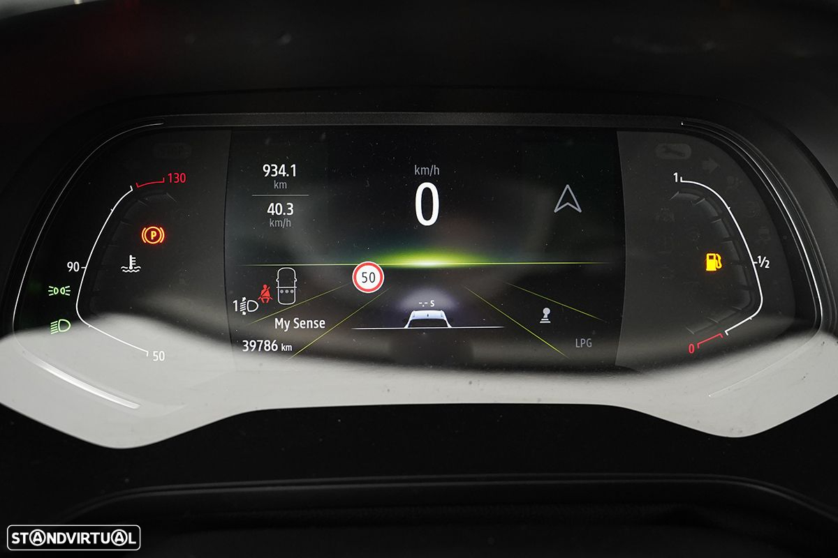 Renault Captur 1.0 TCe Techno Bi-Fuel - 16