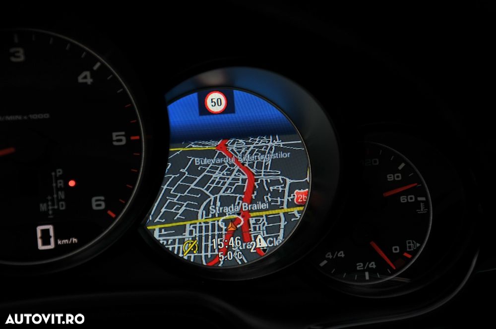 Porsche Panamera 3.0 Tiptronic S - 11