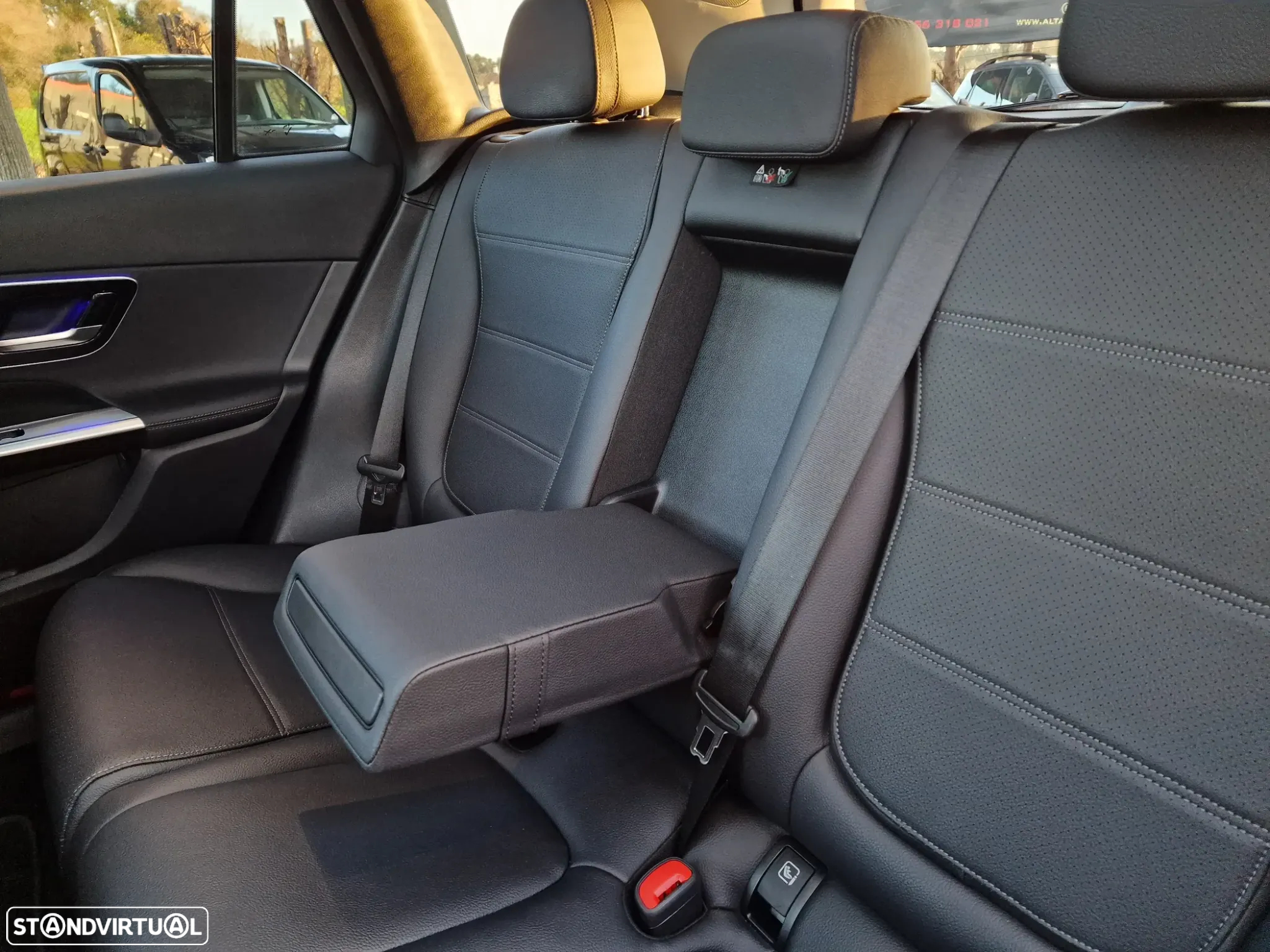 Mercedes-Benz GLC 300 de 4Matic - 28