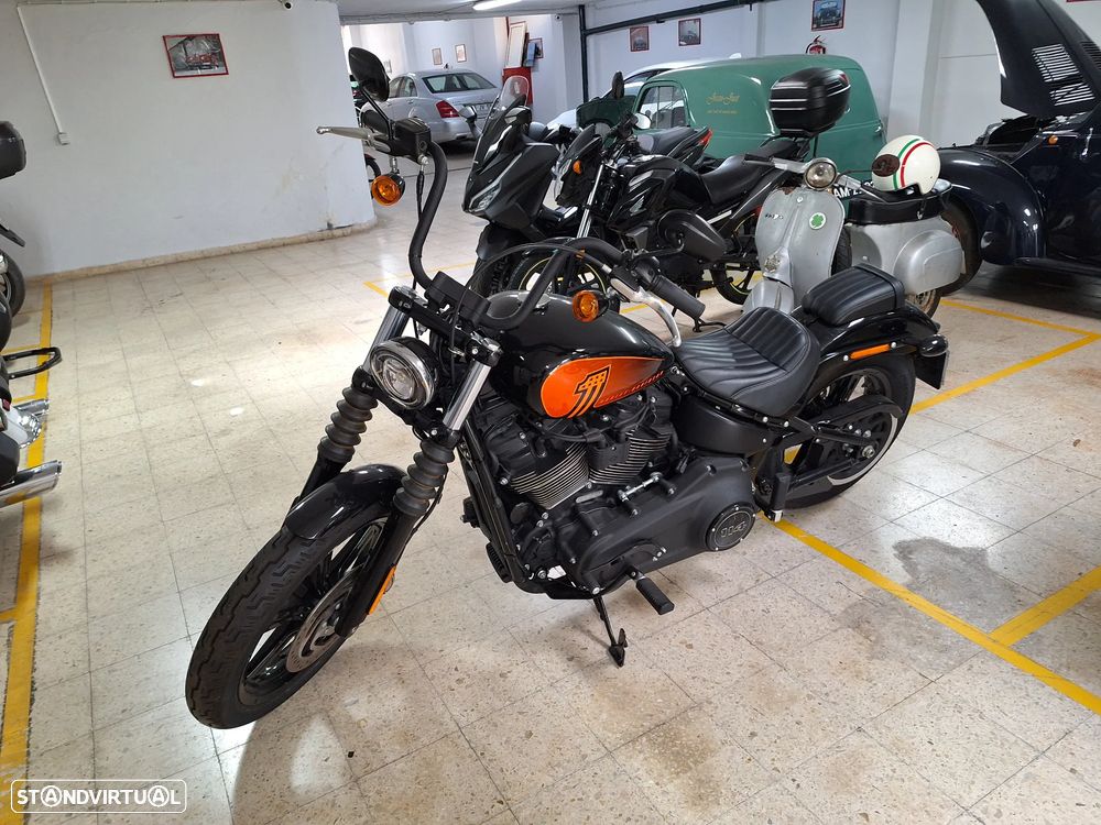 Harley-Davidson Street Street Bob - 1