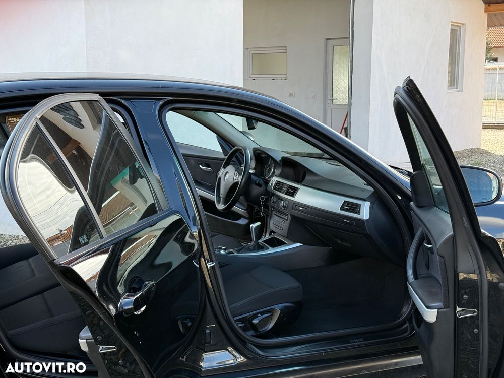BMW Seria 3 320d - 6
