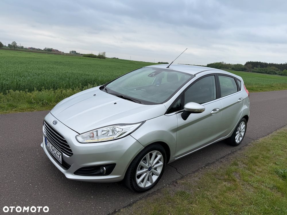 Ford Fiesta 1.0 EcoBoost Powershift Titanium - 4