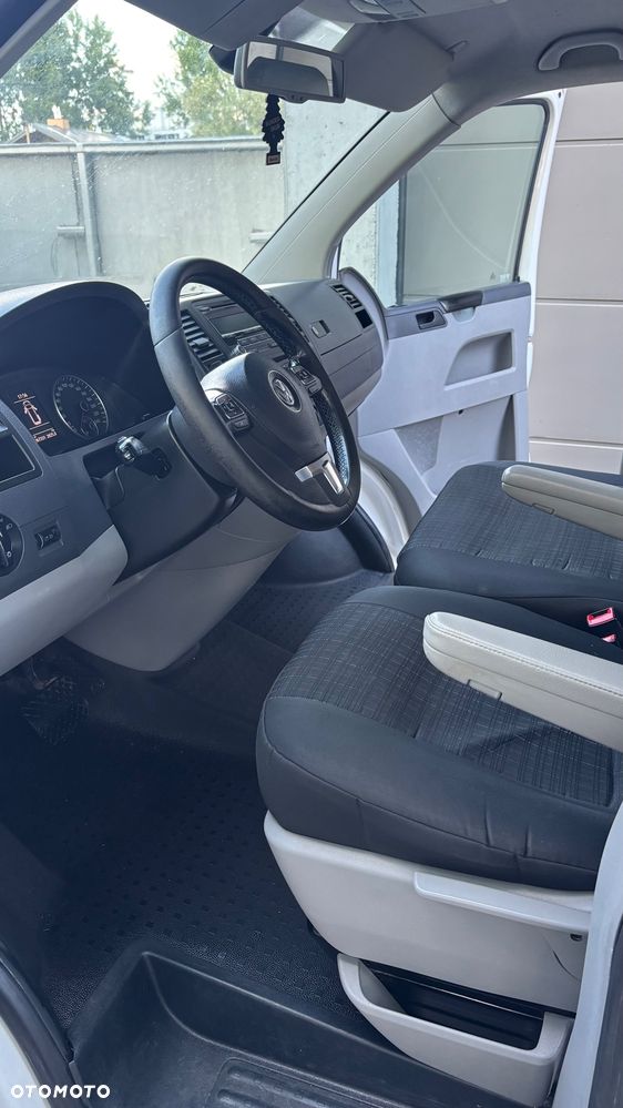 Volkswagen Transporter T5 - 9