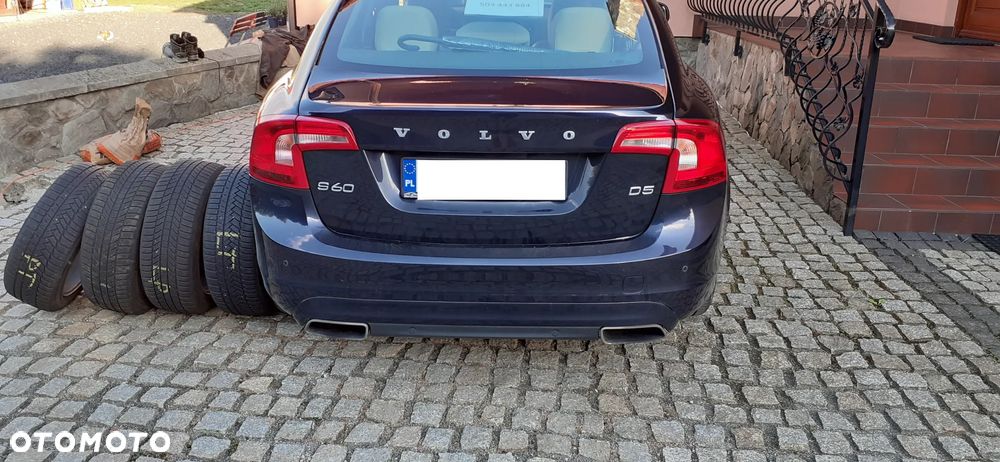 Volvo S60 D5 Drive-E Momentum - 4