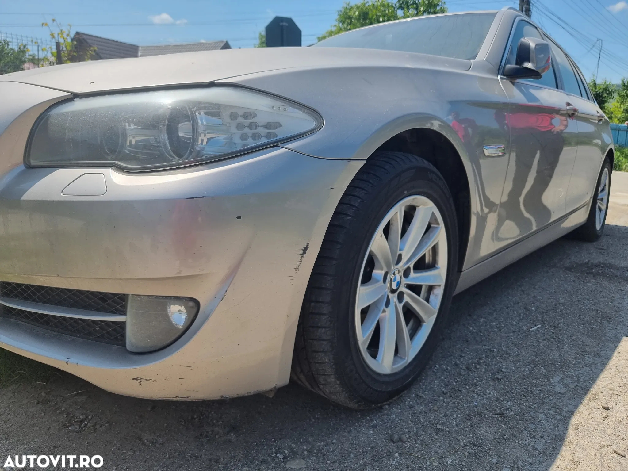BMW Seria 5 530d xDrive Touring - 6
