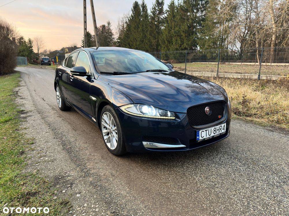Jaguar XF 2.2 D Luxury - 16