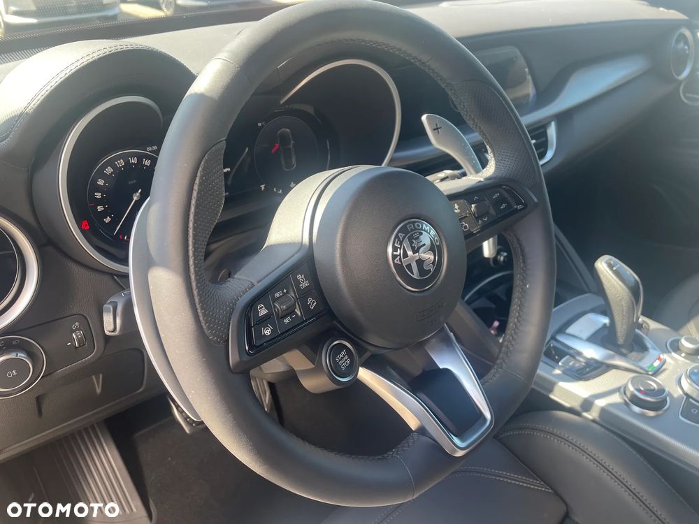 Alfa Romeo Stelvio 2.0 Turbo Veloce Q4 - 9
