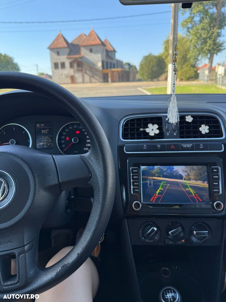 Volkswagen Polo 1.6 TDI DPF Trendline BlueMotion Technology - 9