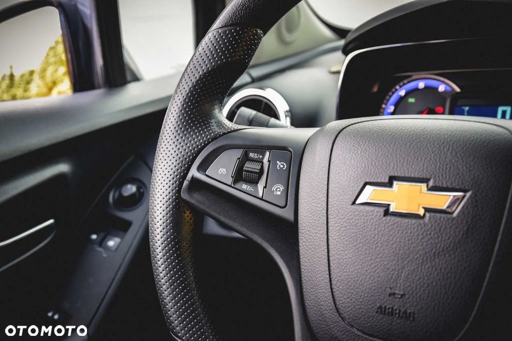 Chevrolet Trax 1.7 D LTZ - 35