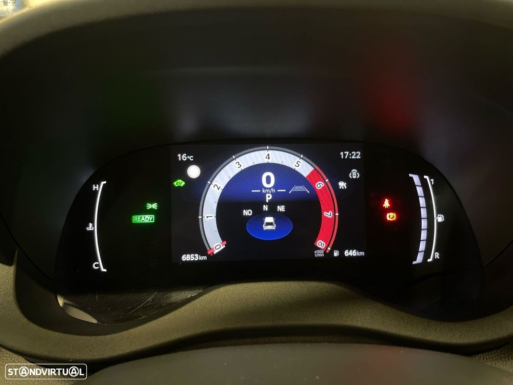 Toyota Yaris Cross 1.5 HDF Comfort Plus - 14