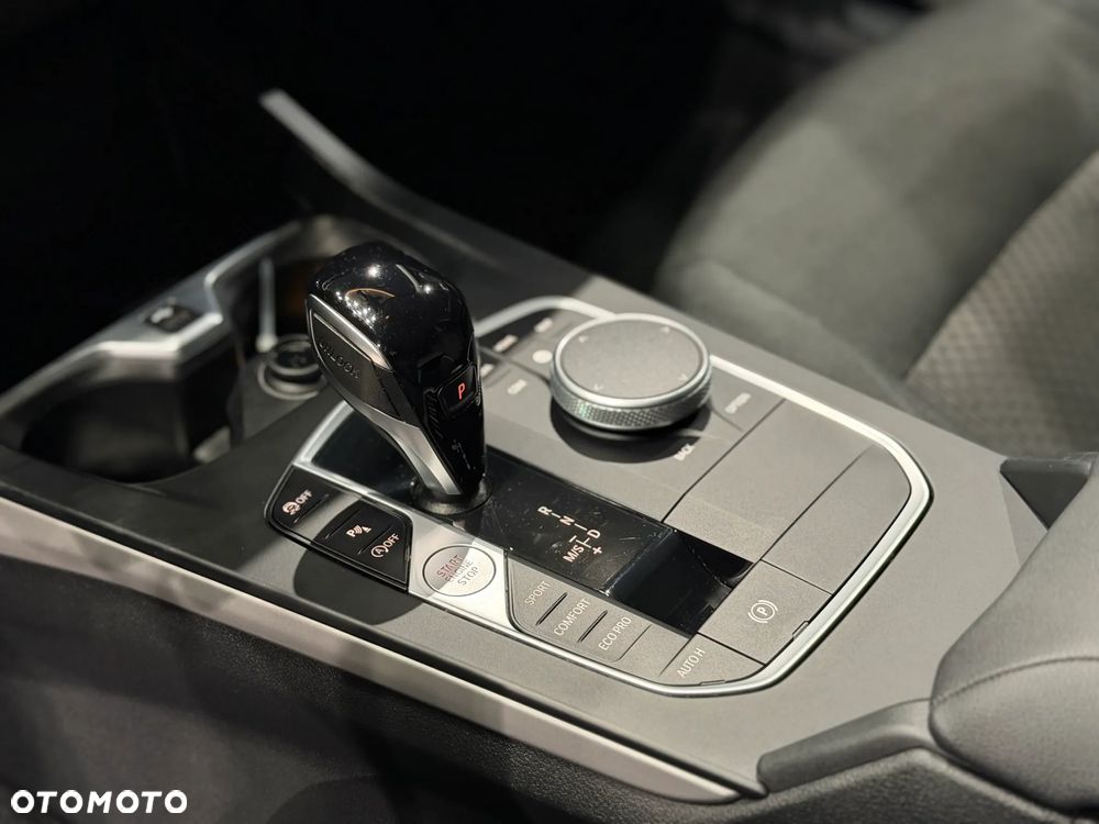 BMW Seria 1 118i Advantage - 10