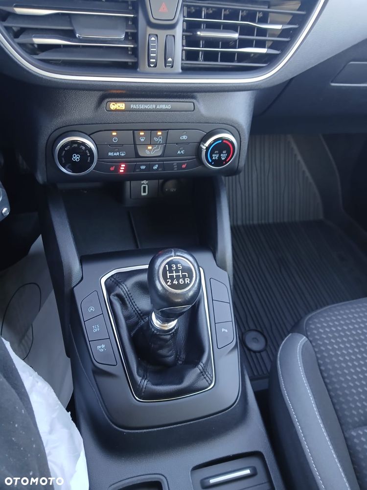 Ford Focus 1.0 EcoBoost Edition - 8