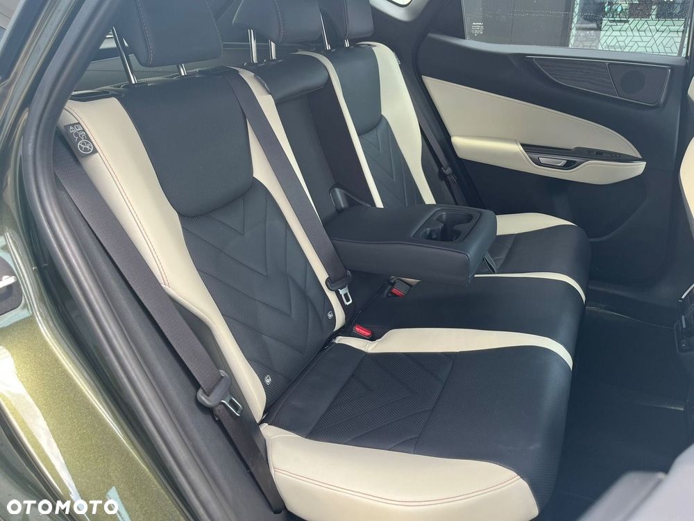 Lexus NX 350h Omotenashi AWD - 29