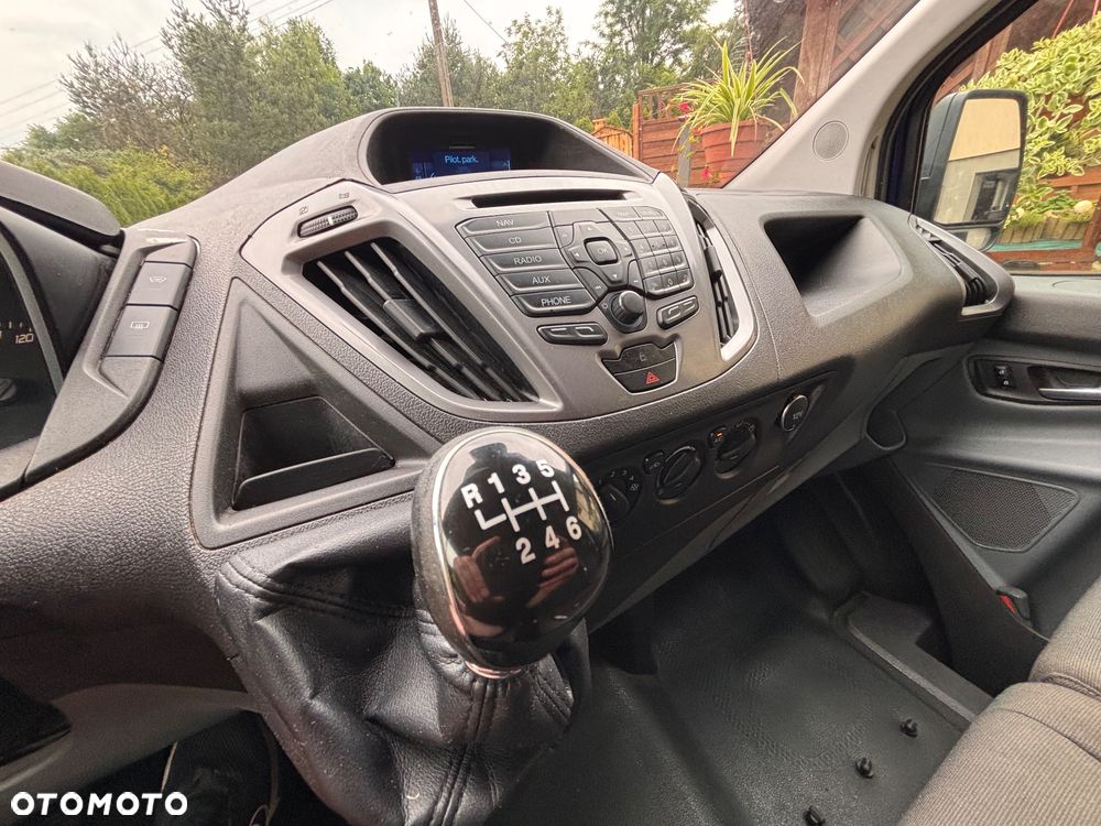 Ford Transit custom Bezwypadkowy bogate wyposażenie - 16