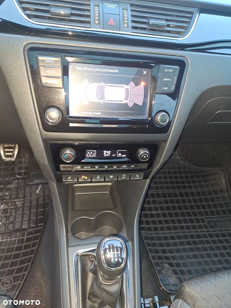 Skoda RAPID 1.0 TSI Style - 19