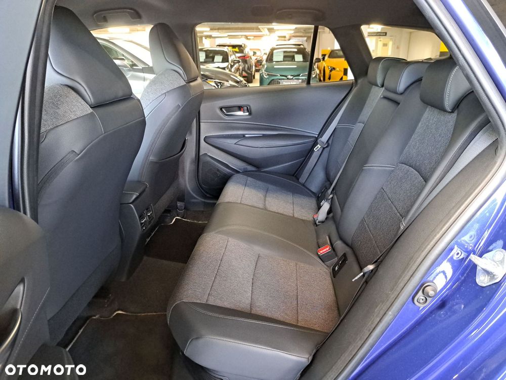 Toyota Corolla 1.8 Hybrid Style - 13