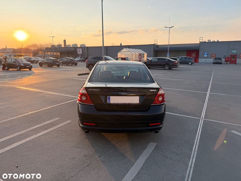 Ford Mondeo 3.0 V6 ST 220 - 5