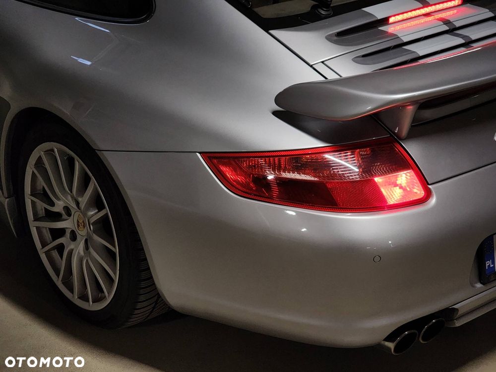 Porsche 911 Carrera S - 15