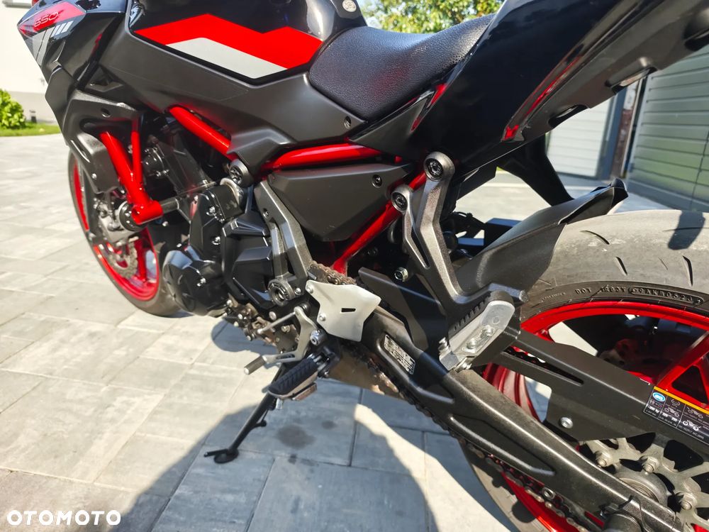 Kawasaki Z 650 - 18