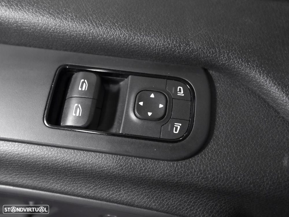 Mercedes-Benz E-SPRINTER - 12