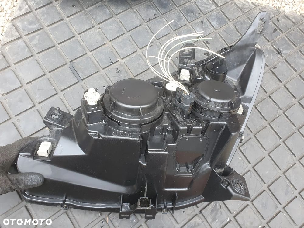 CITROEN C5 KOMPLET LAMP PRZEDNICH REFLEKTORY JAK NOWE TYC EUROPA - 3