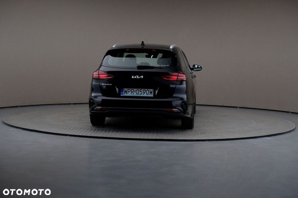 Kia Ceed - 5