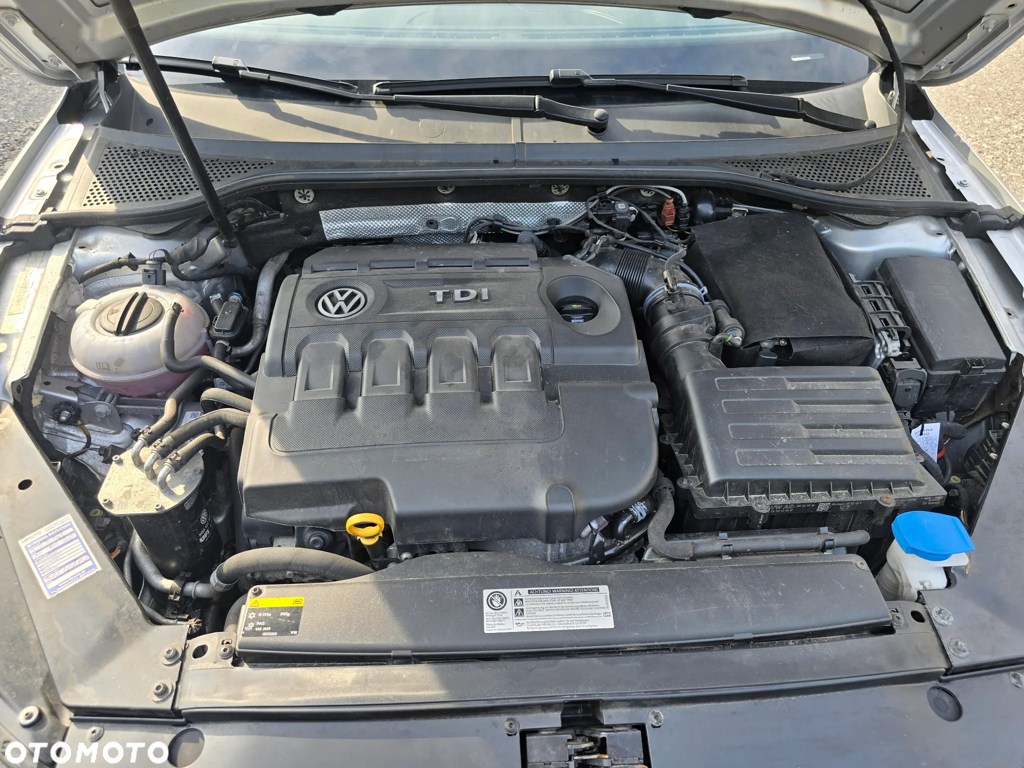 Volkswagen Passat - 10