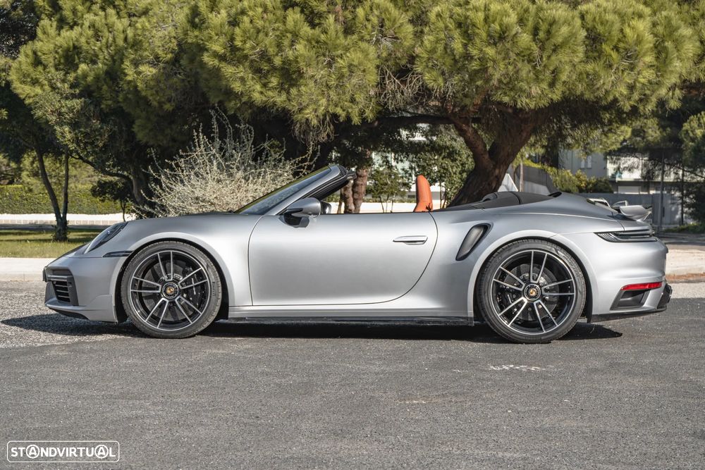 Porsche 911 (992) Turbo S Cabriolet - 4