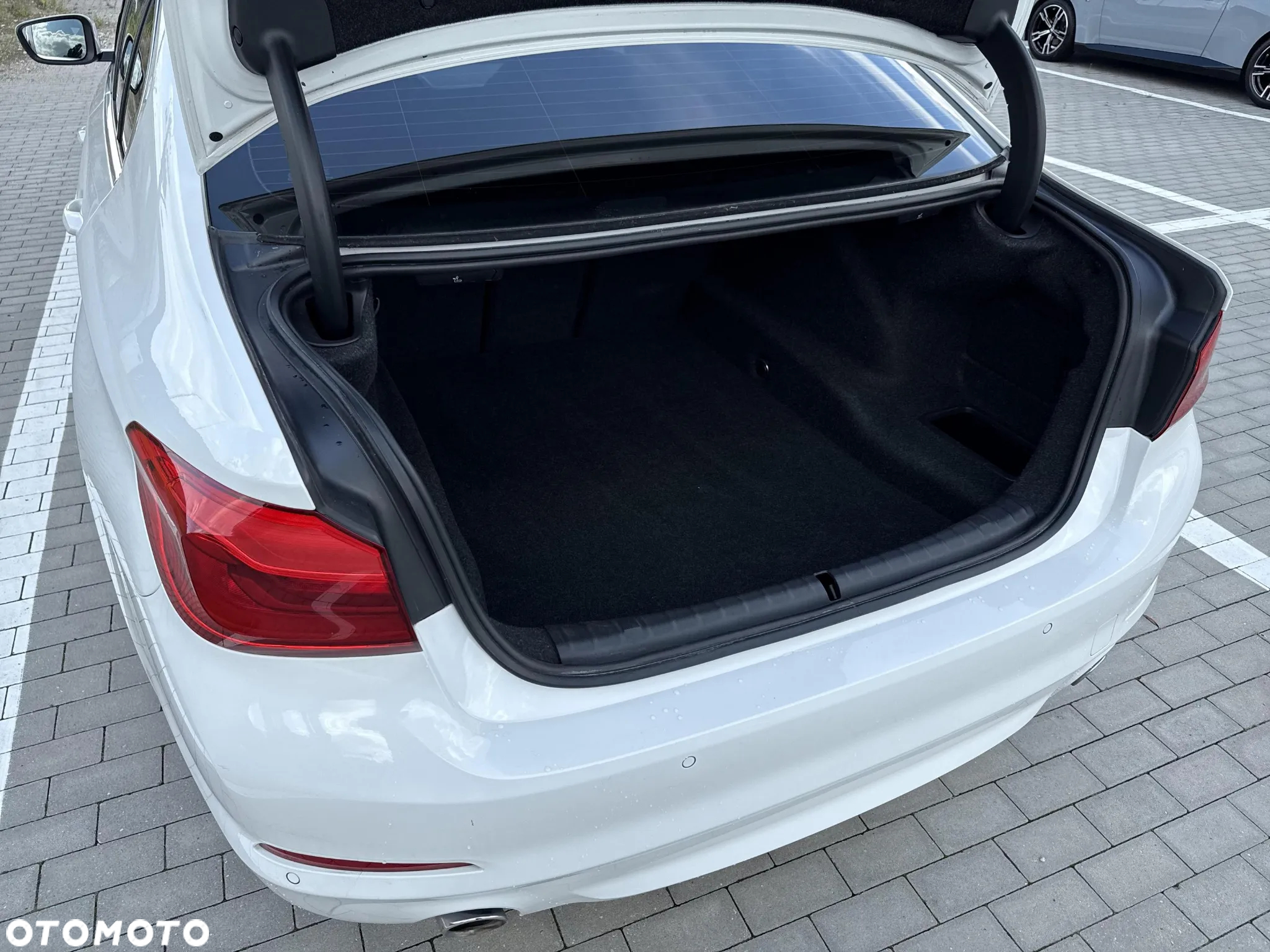 BMW Seria 5 518d Advantage - 26