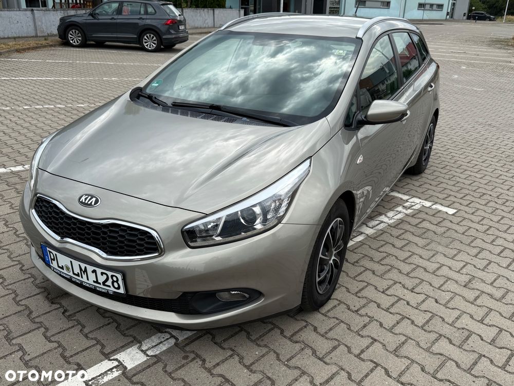 Kia Ceed 1.4 CVVT Dream Team Edition - 3
